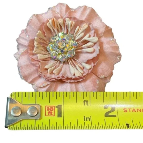 Tieks Mini Flower Pale Pink Box Topper with Faux Rhinestones in Center TT-481 - Picture 3 of 4